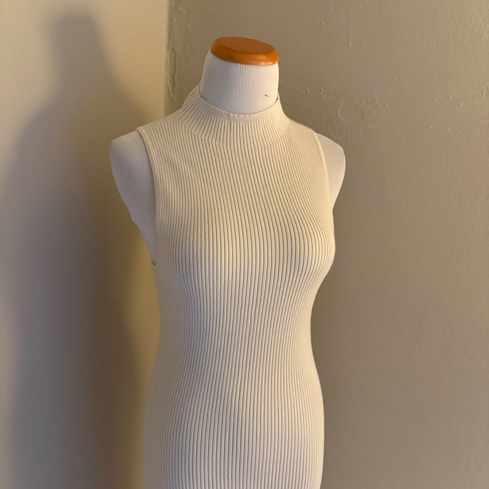 Aritzia Babaton‎ Cream Midi Dress Mock Neck Cut Out Open Back Large - Picture 6 of 10